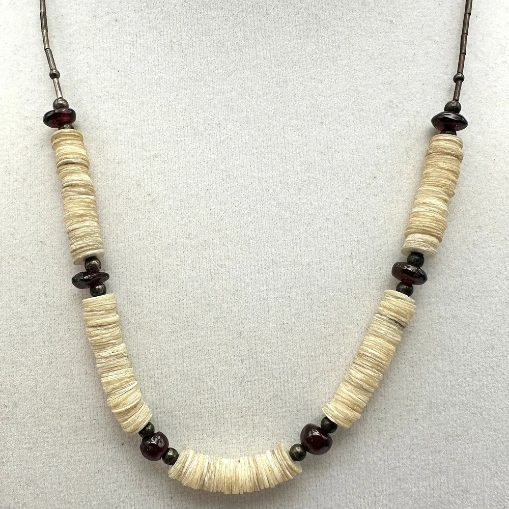 Vintage Off-White Shell Heishi Necklace Red Glass Beaded‎ Women's Jewellery